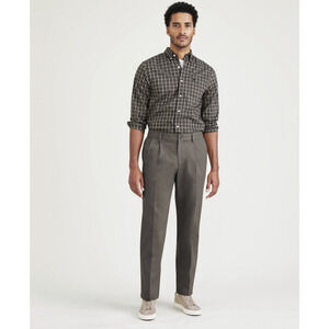 Dockers Men Iron Free Stain Defender Khaki Pleated Pants Dark Pebble Size 40X32
